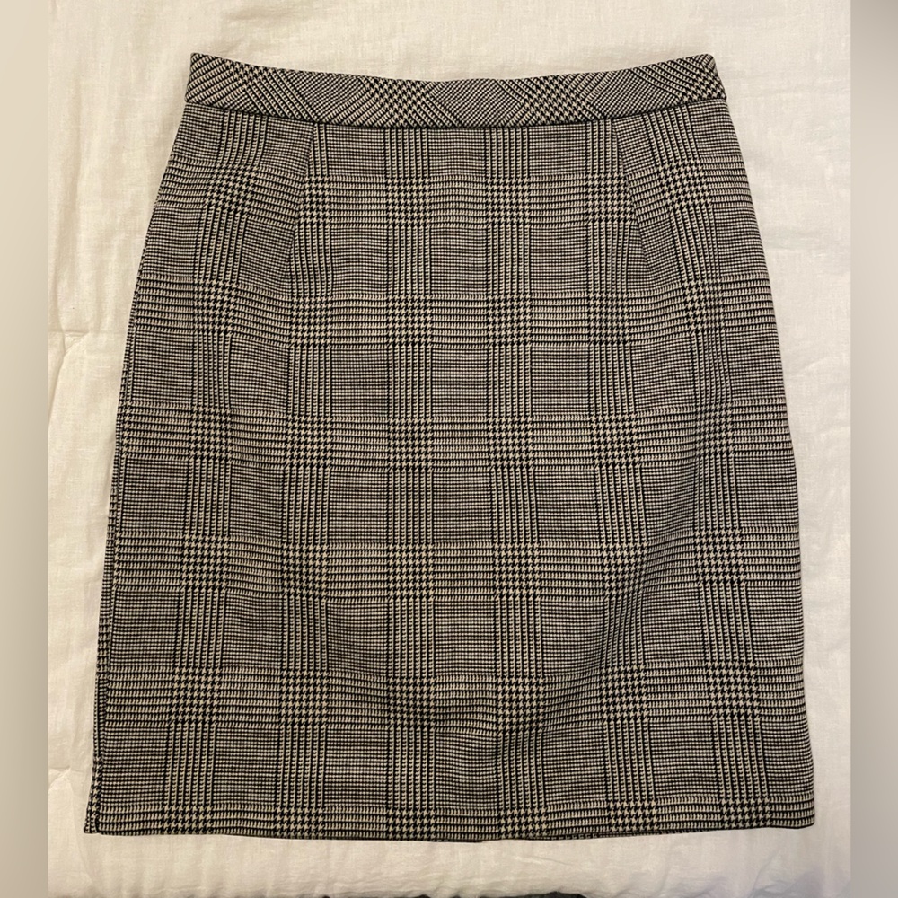 Plaid pencil skirt